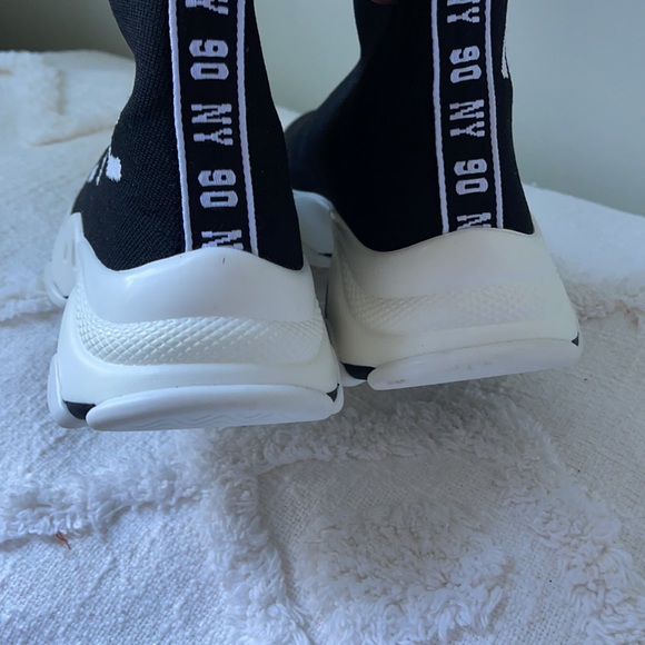 Steve Madden Maestro black knit shoes - Picture 8 of 10